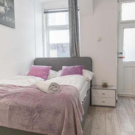 Cozy Room @ Hauptbahnhof - Well Situated & Central Vienna Exterior photo
